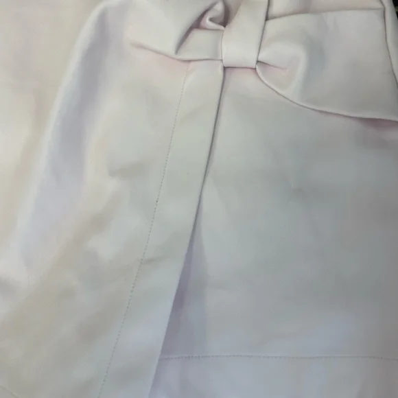 ALYA Elegant Faux Leather Light Pink Skort with Bow Detail - Picture 3 of 7